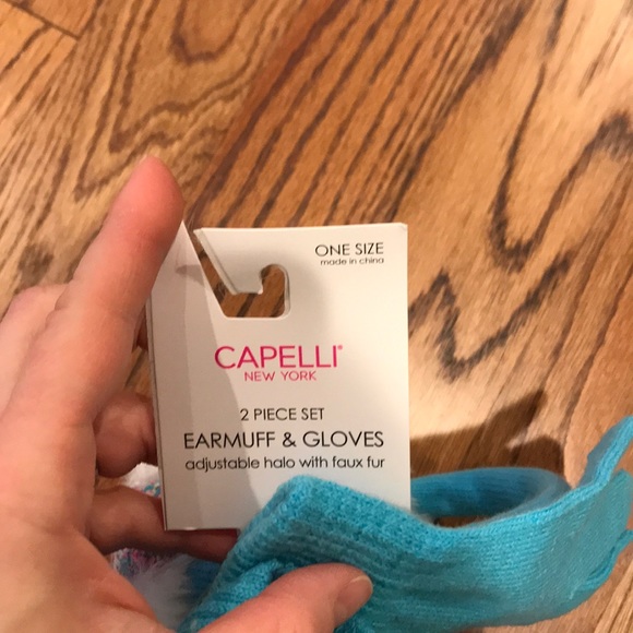 Capelli of New York Accessories Capelli Ear Muffs And Gloves Set